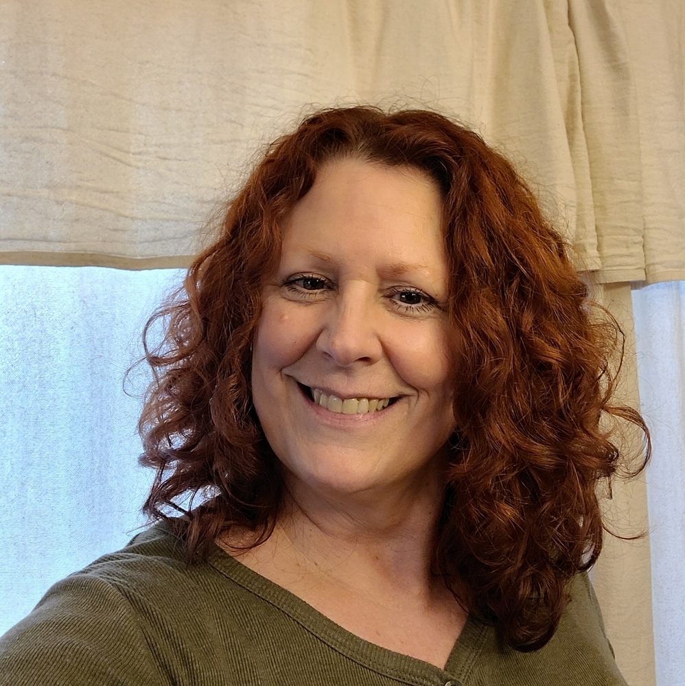 Meet your Posher, Denise